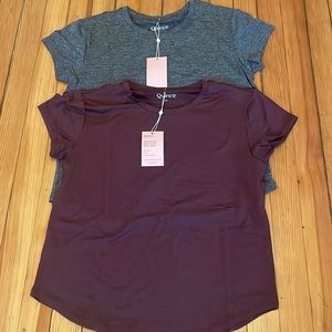 Two NWT Quince Flowknit Breeze tees.